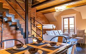 Rentplanet - Apartament Warynskiego